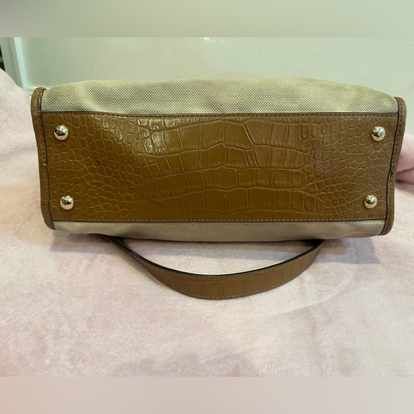 Michael Kors Tan and Cream Bag - Picture 7 of 16